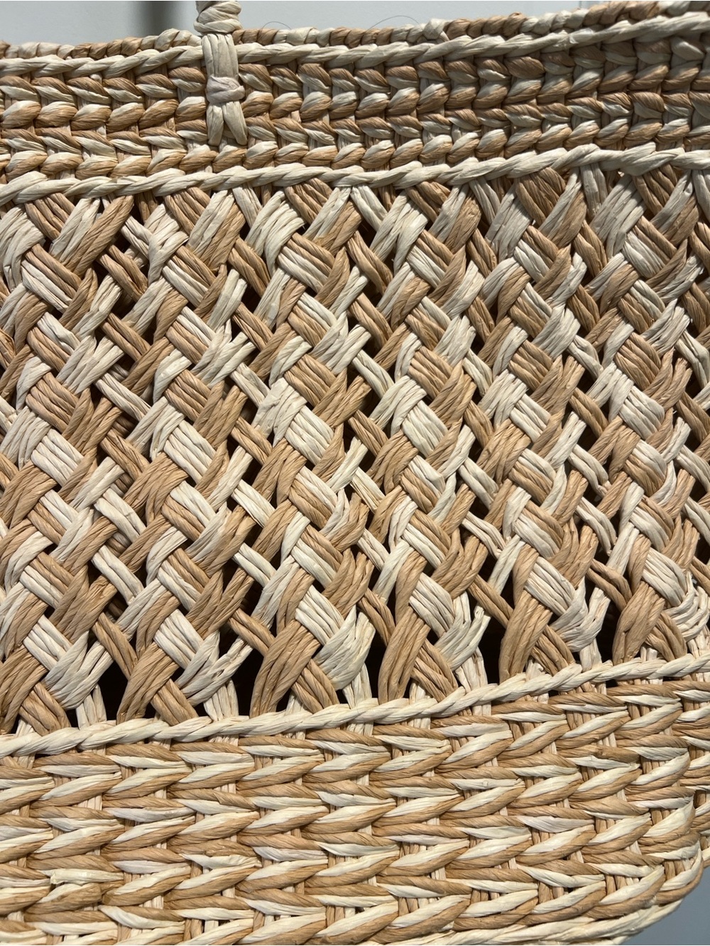 Shade & Shore Natural Straw Woven Tote in Beige NWT - Picture 4 of 5